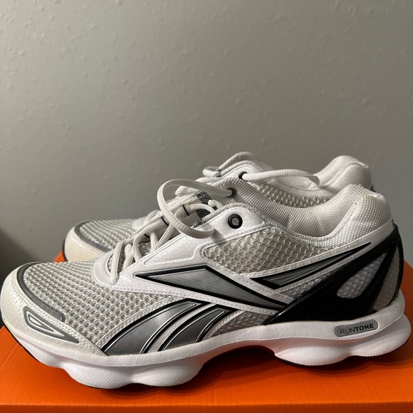 Reebok Sneakers - Picture 3 of 6